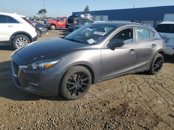  Salvage Mazda 3