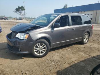  Salvage Dodge Caravan