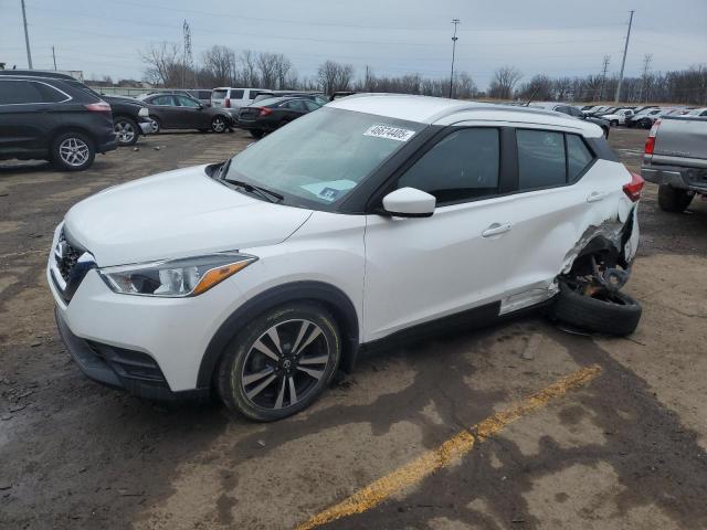  Salvage Nissan Kicks