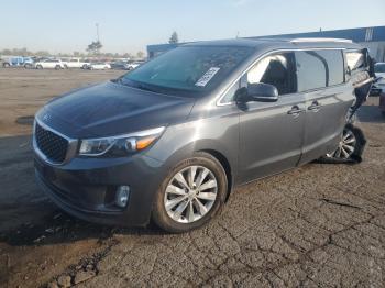  Salvage Kia Sedona