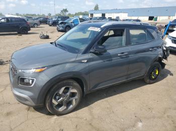  Salvage Hyundai VENUE