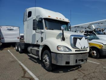  Salvage Freightliner Columbia