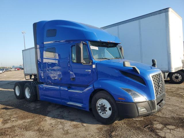  Salvage Volvo Vn
