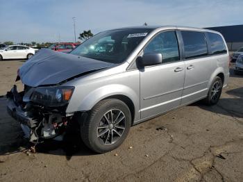  Salvage Dodge Caravan