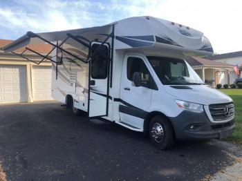  Salvage Mercedes-Benz Sprinter