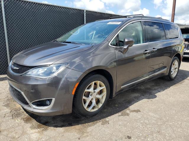  Salvage Chrysler Pacifica