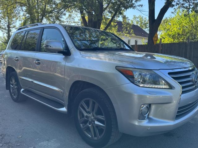  Salvage Lexus Lx570
