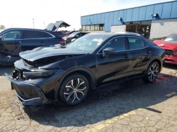  Salvage Toyota Crown Xle