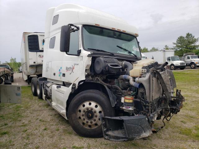  Salvage Volvo Vnl