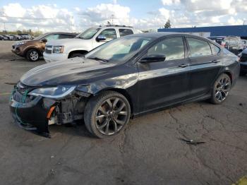  Salvage Chrysler 200