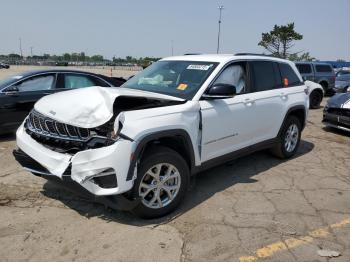  Salvage Jeep Grand Cherokee