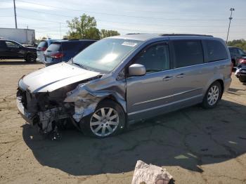  Salvage Chrysler Minivan