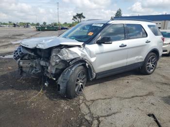 Salvage Ford Explorer
