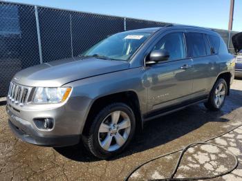  Salvage Jeep Compass