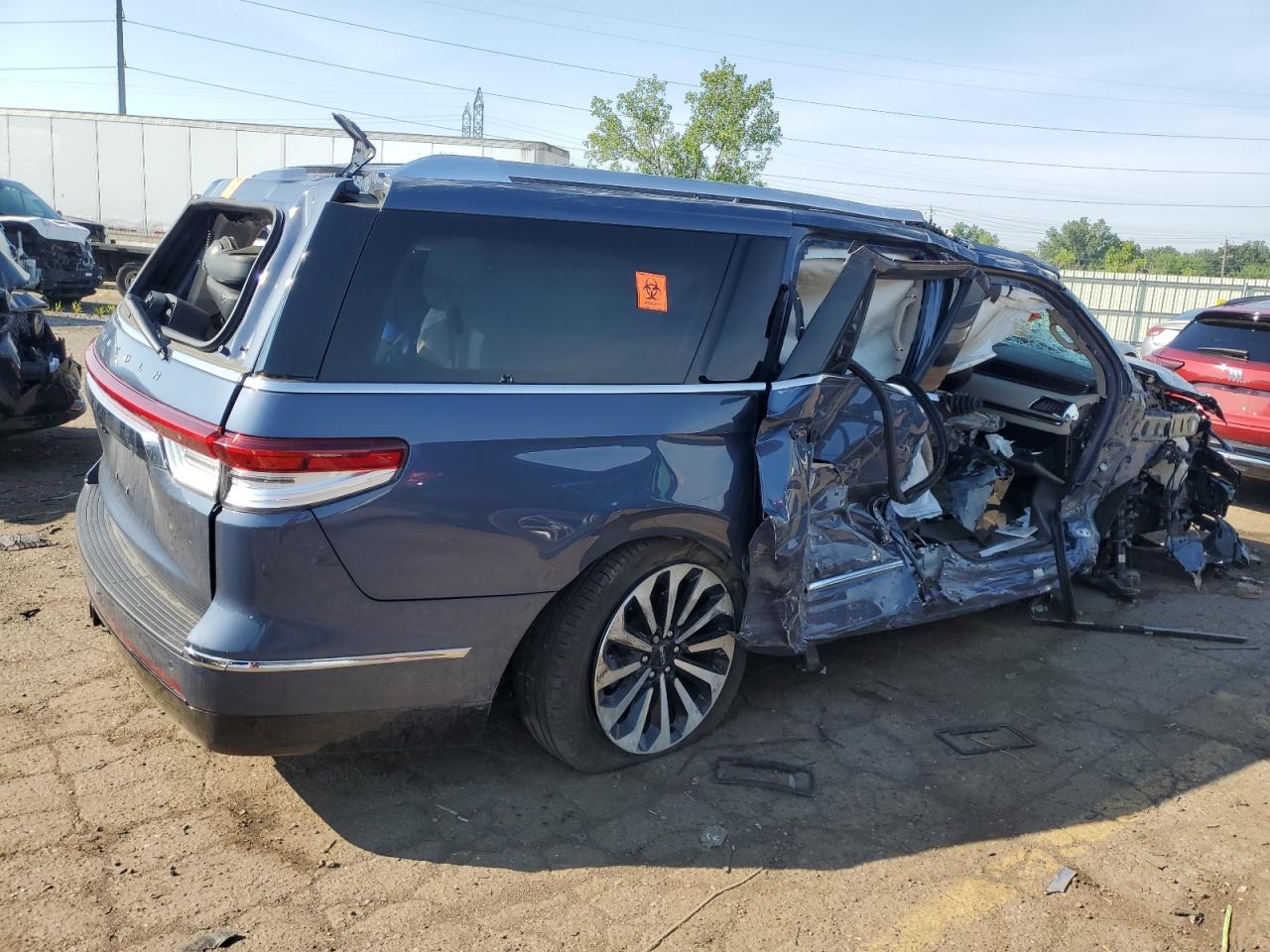 Lincoln Navigator L Reserve Image 3