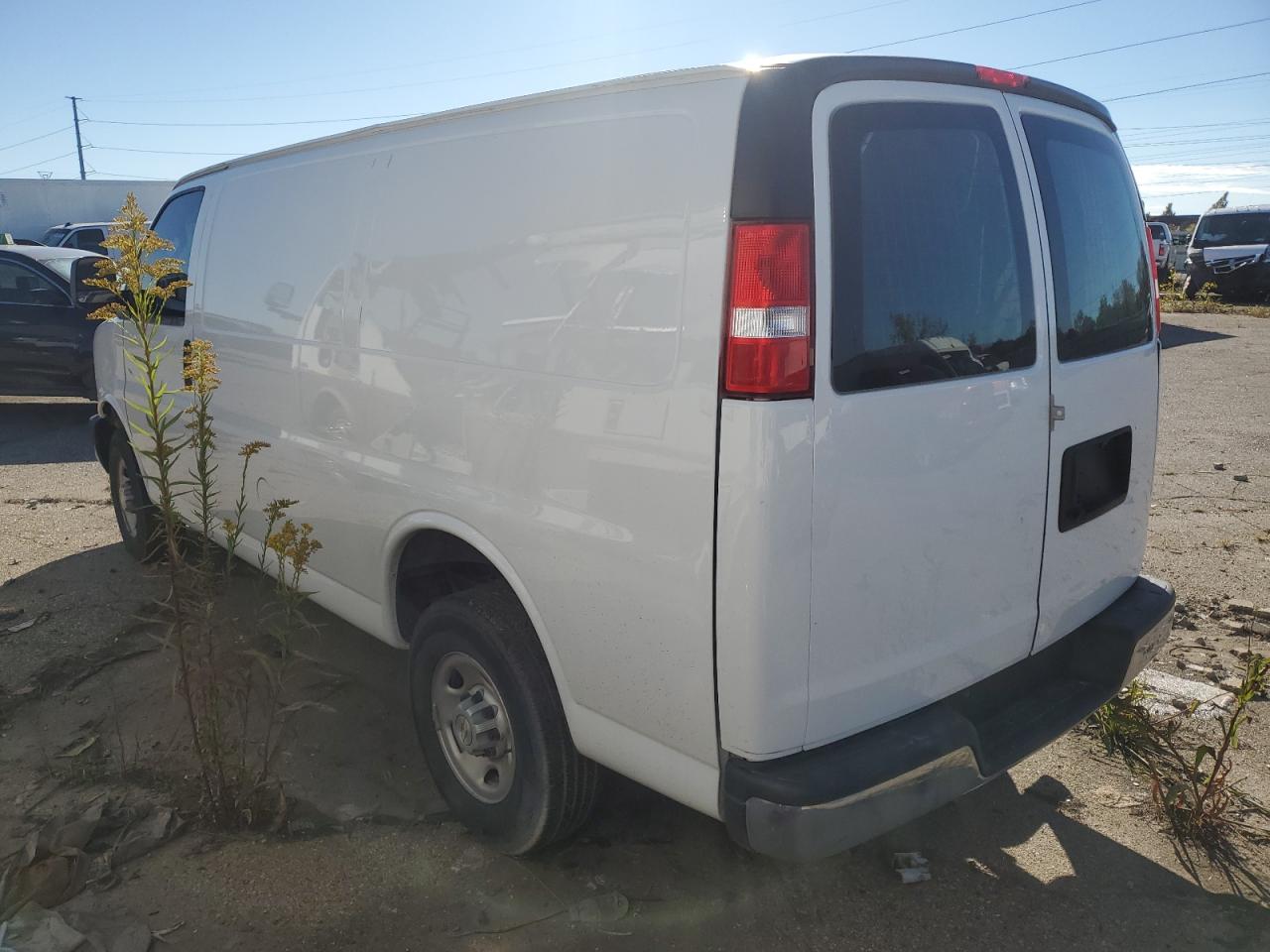 Chevrolet Express Image 6