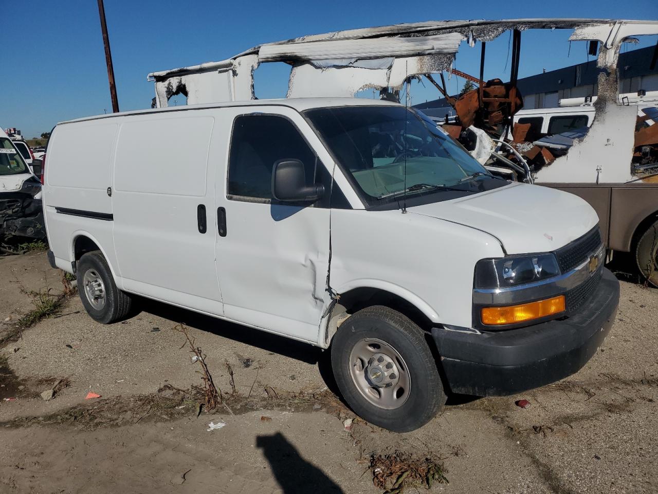 Chevrolet Express Image 5