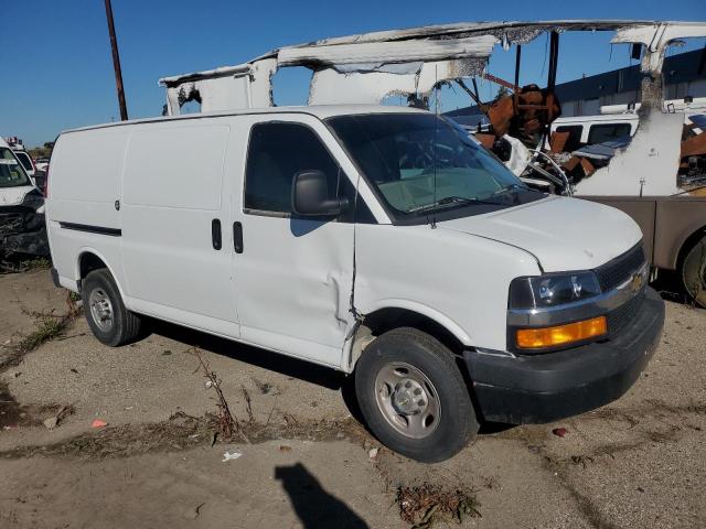 Chevrolet Express Image 5