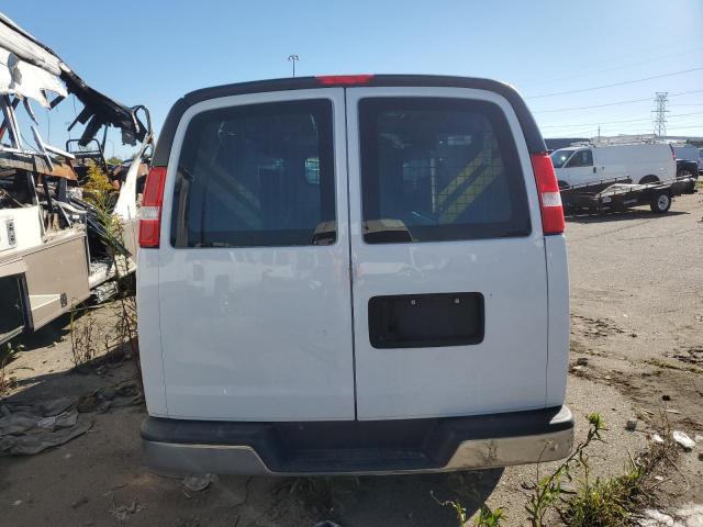 Chevrolet Express Image 7