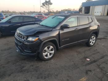  Salvage Jeep Compass