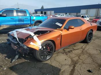  Salvage Dodge Challenger