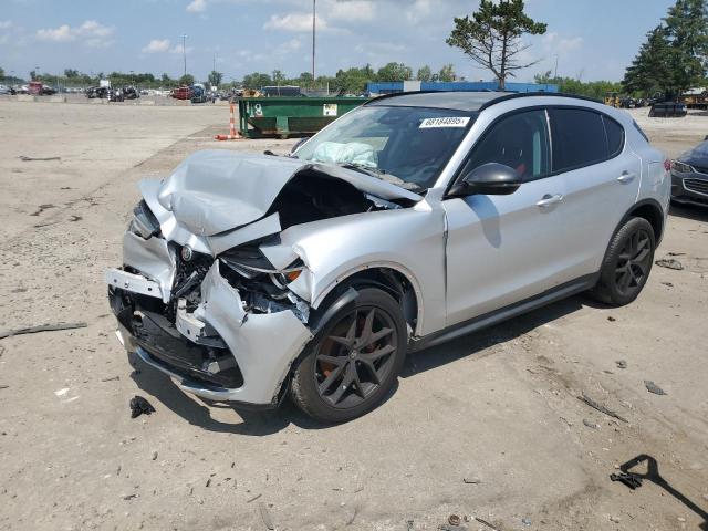  Salvage Alfa Romeo Stelvio