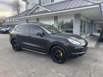  Salvage Porsche Cayenne