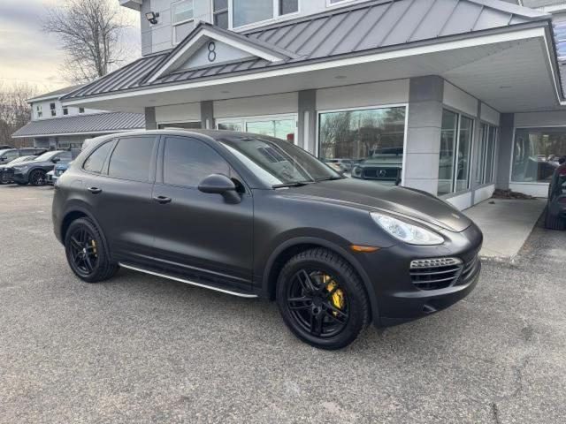  Salvage Porsche Cayenne