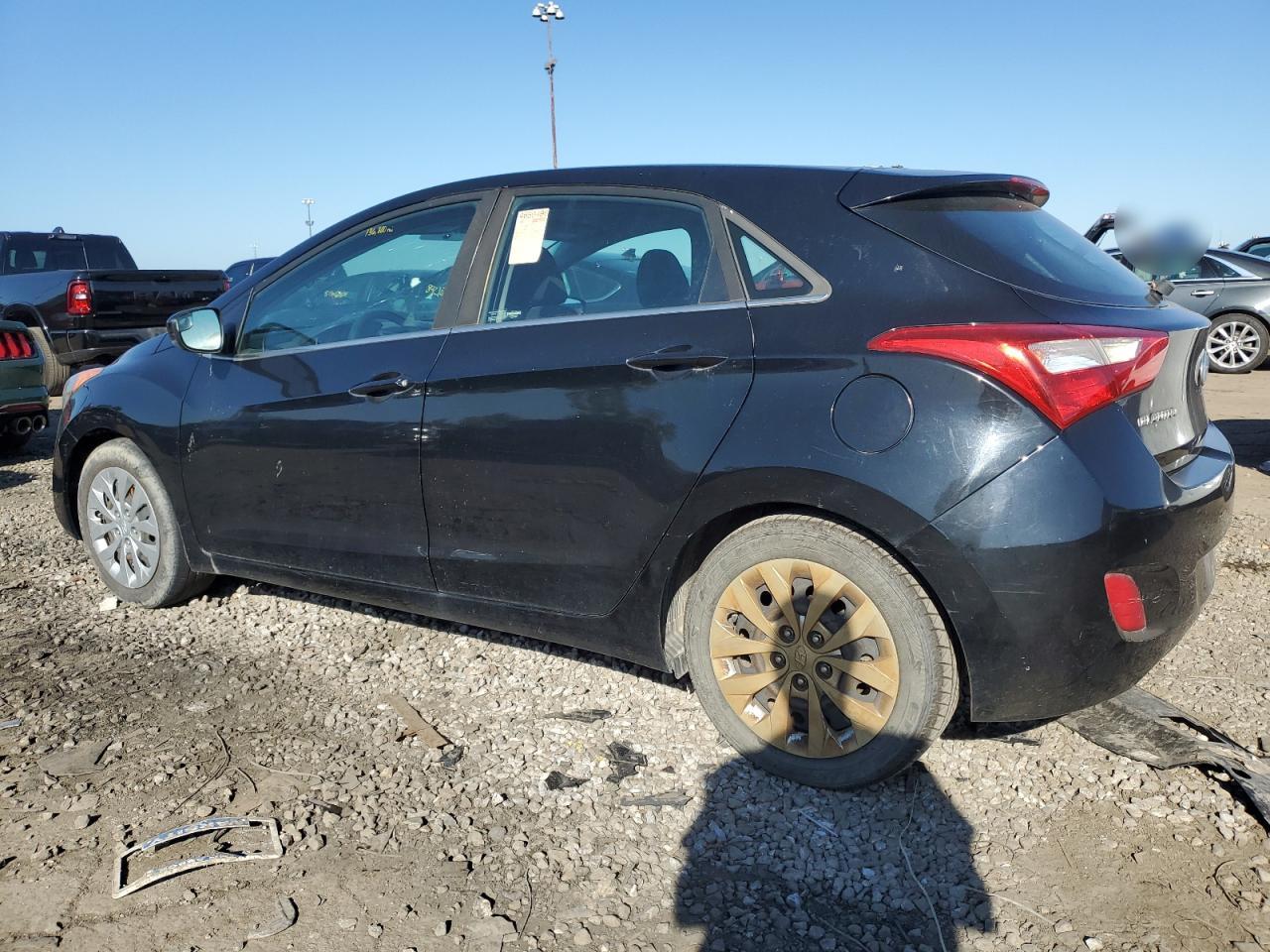 Hyundai ELANTRA Image 6