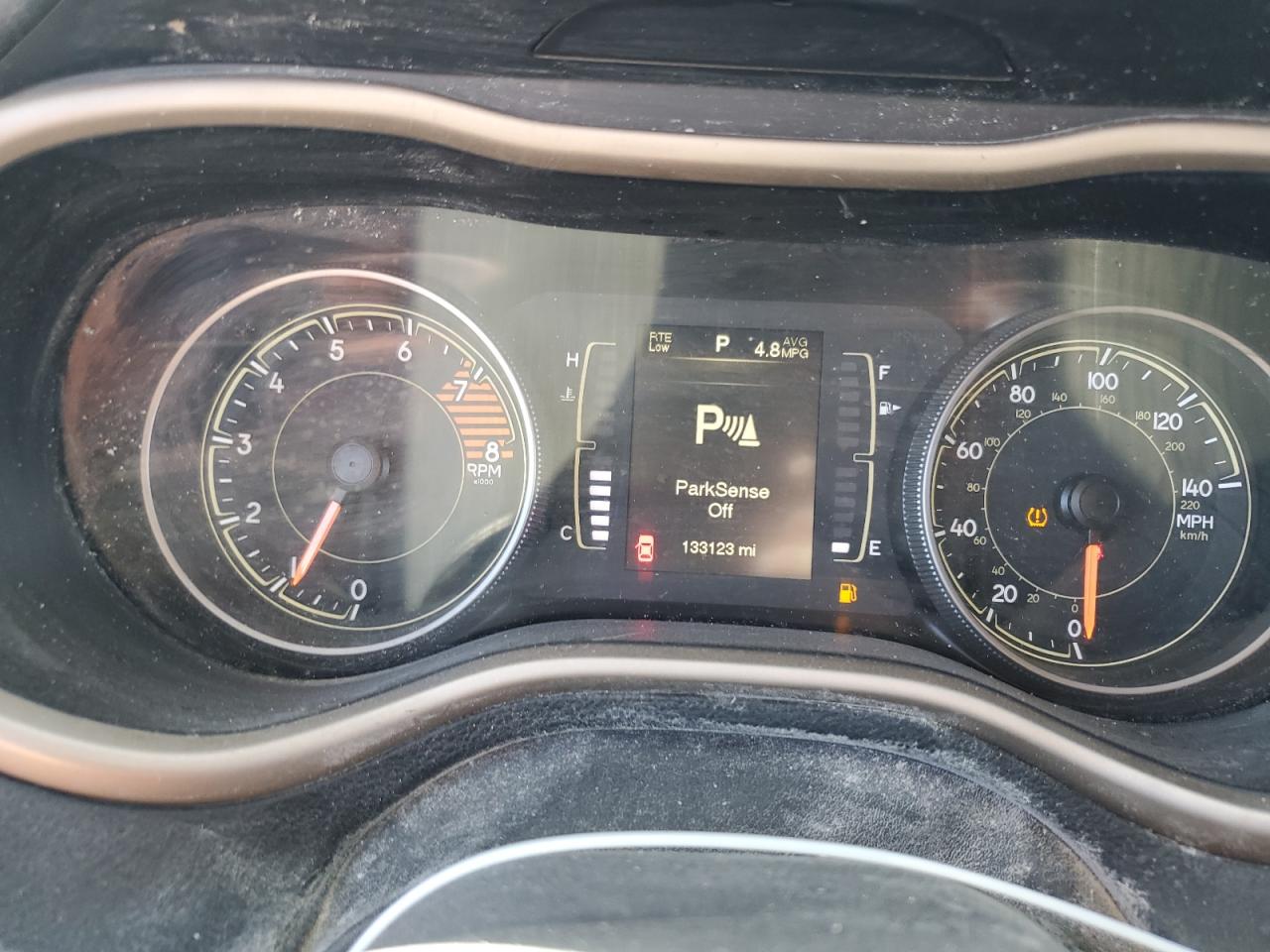 Jeep Grand Cherokee Latitude Image 7