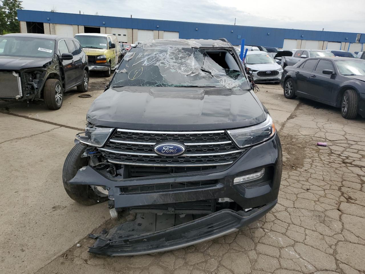 Ford Explorer Xlt Image 10