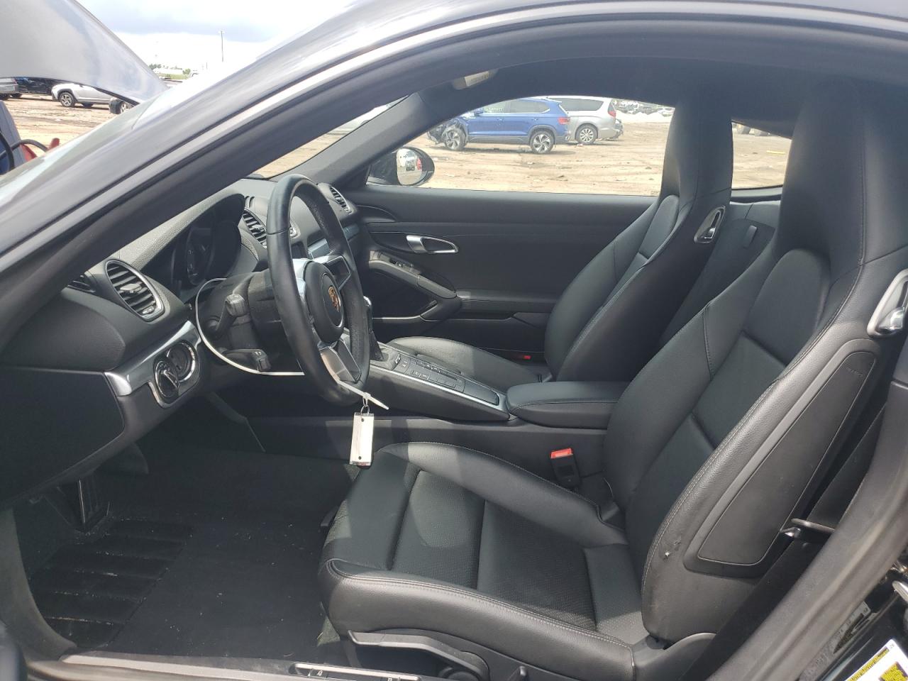 Porsche Cayman S Image 4