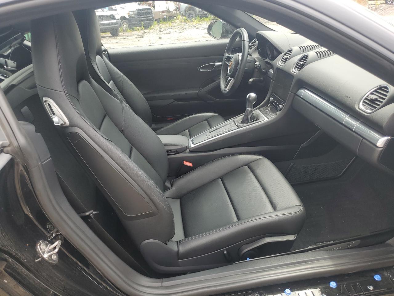 Porsche Cayman S Image 5