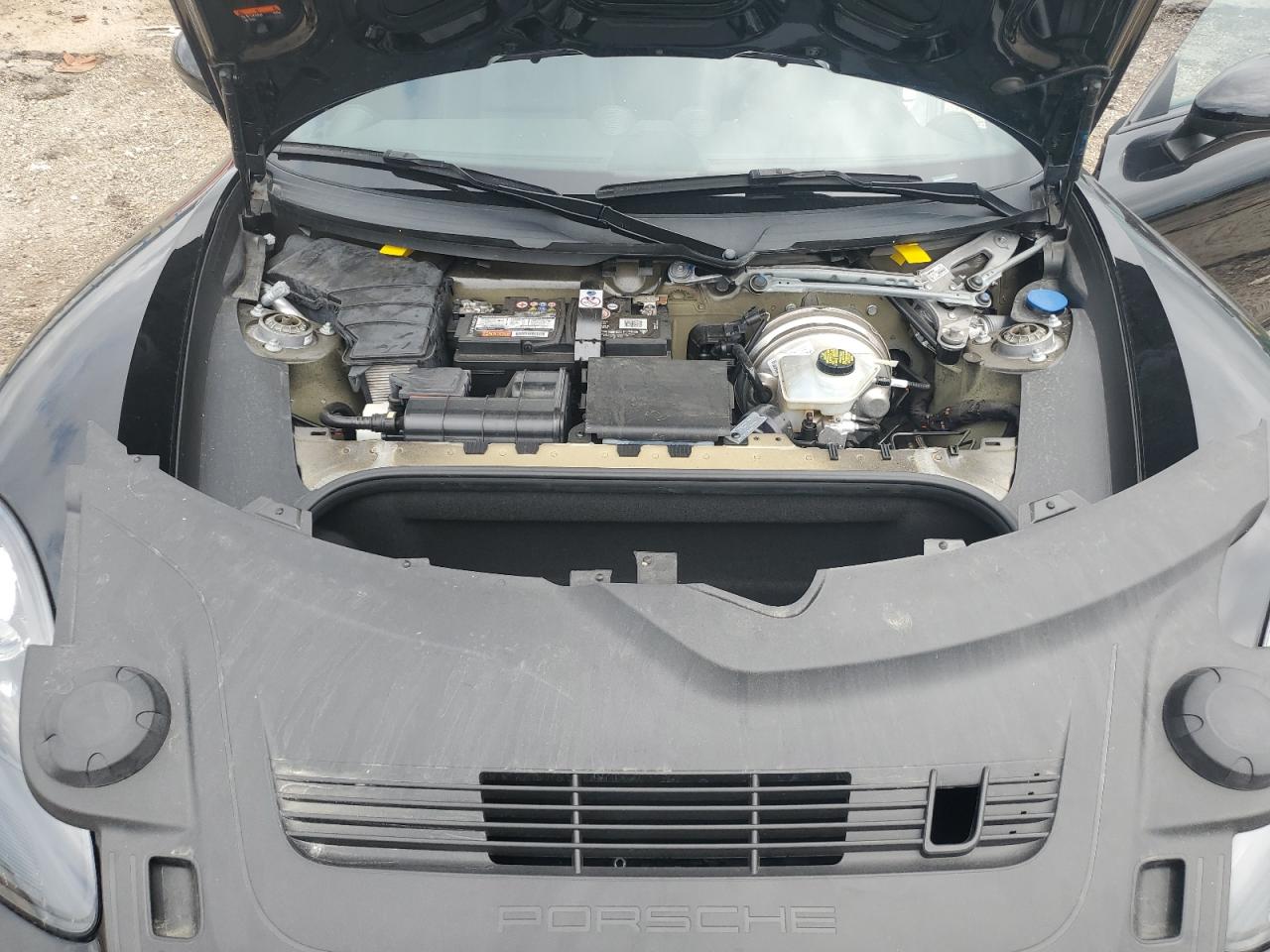 Porsche Cayman S Image 6