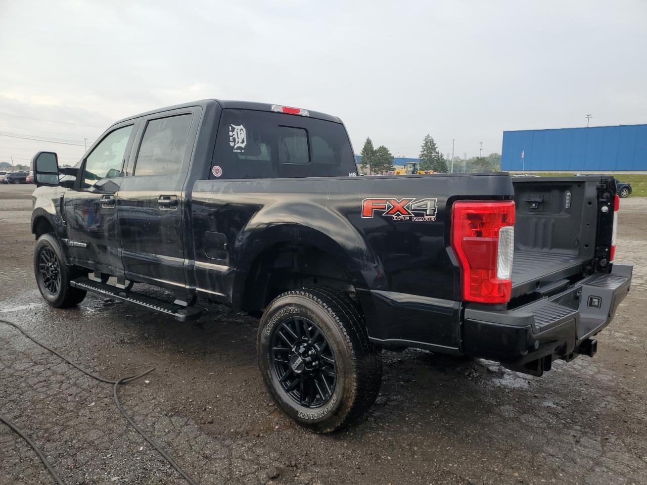 Ford F-250 Super Duty Image 4