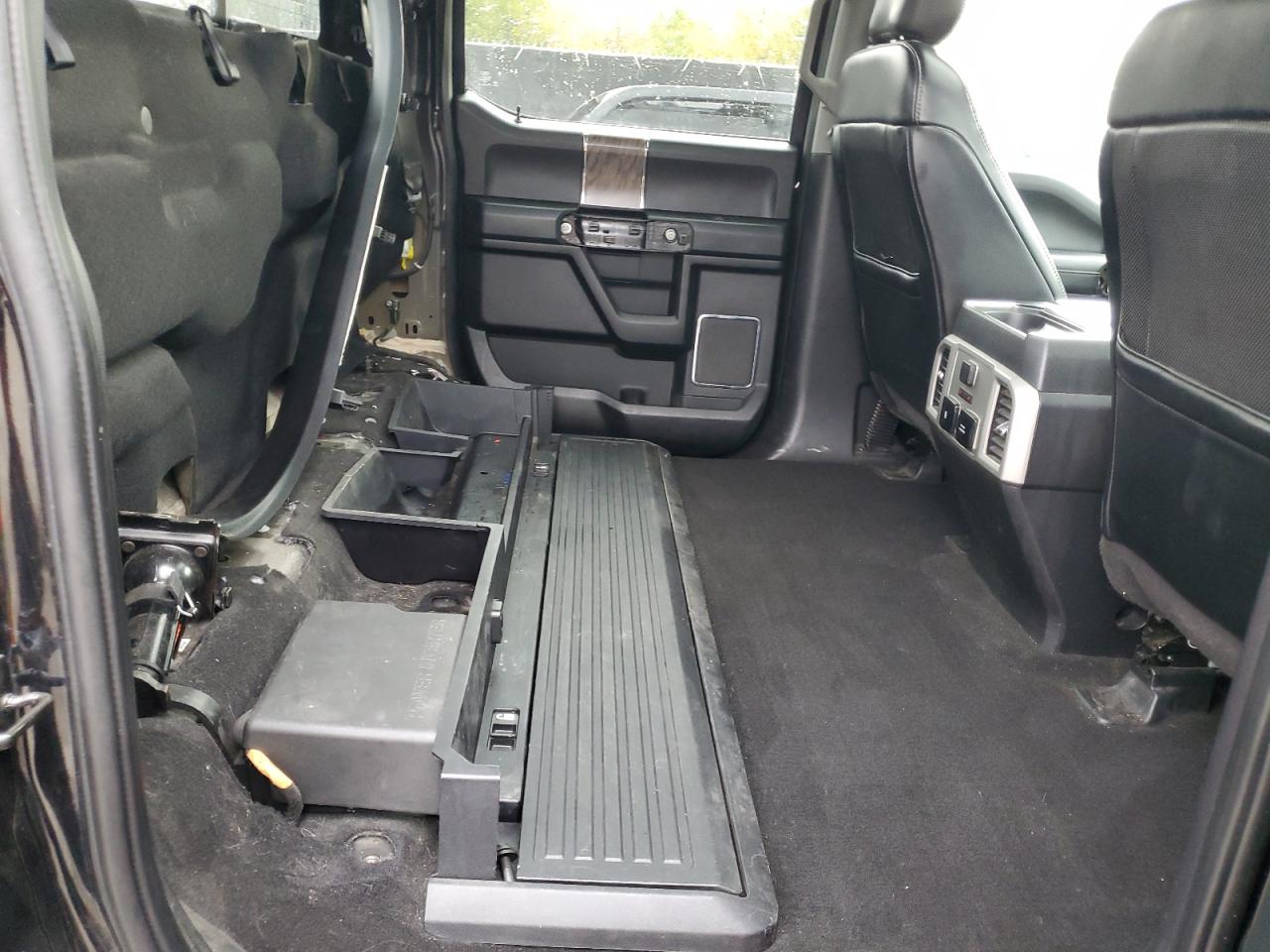 Ford F-250 Super Duty Image 10