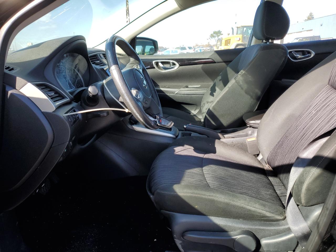 Nissan Sentra S Image 3