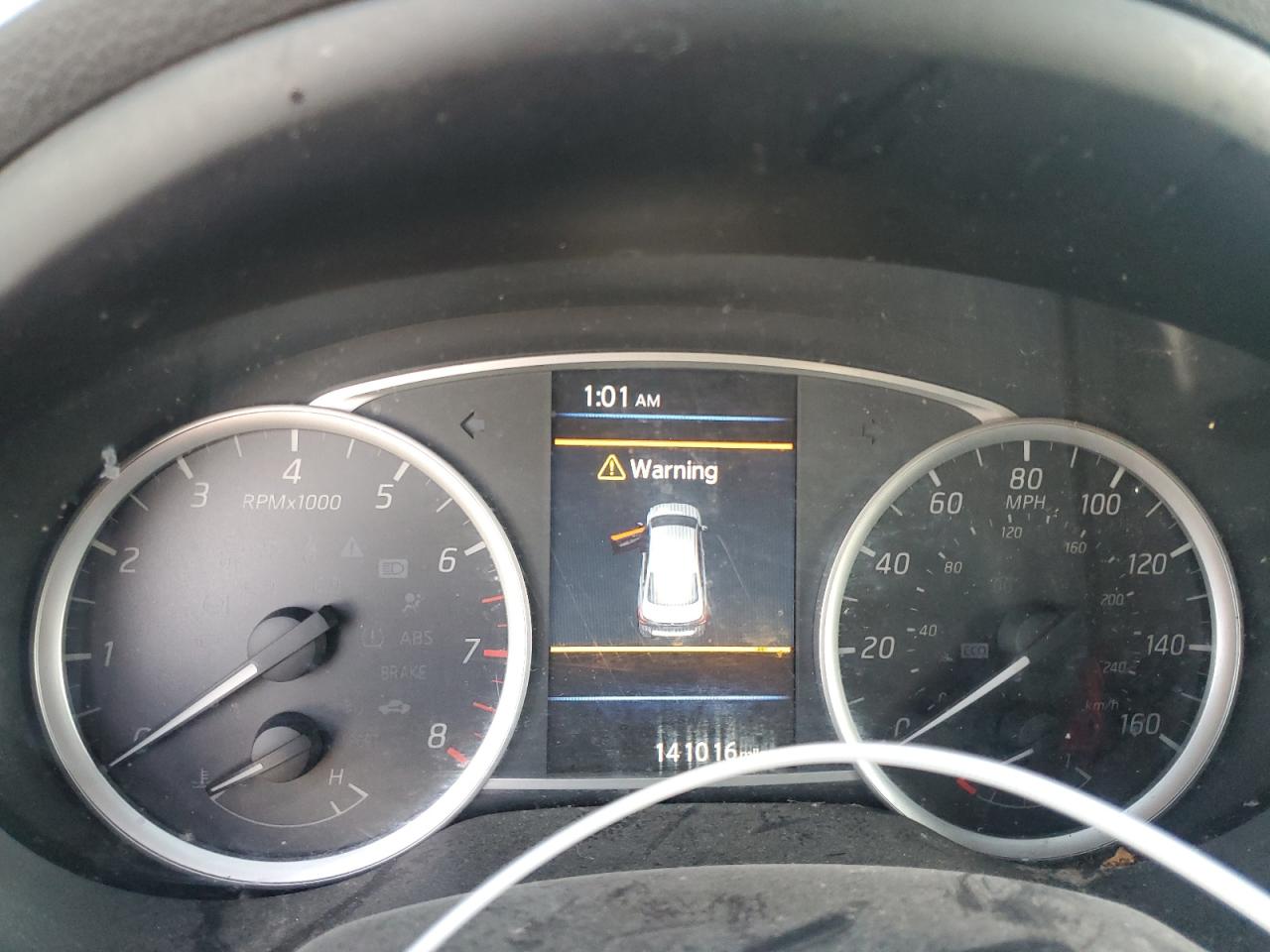 Nissan Sentra S Image 10