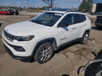  Salvage Jeep Compass