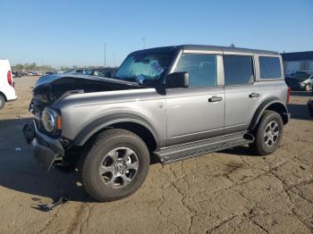  Salvage Ford Bronco