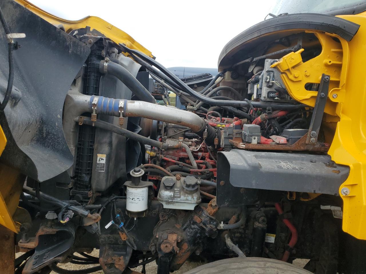 Freightliner 108sd Image 6