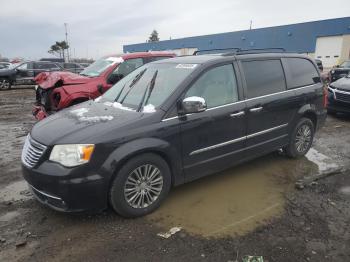  Salvage Chrysler Minivan