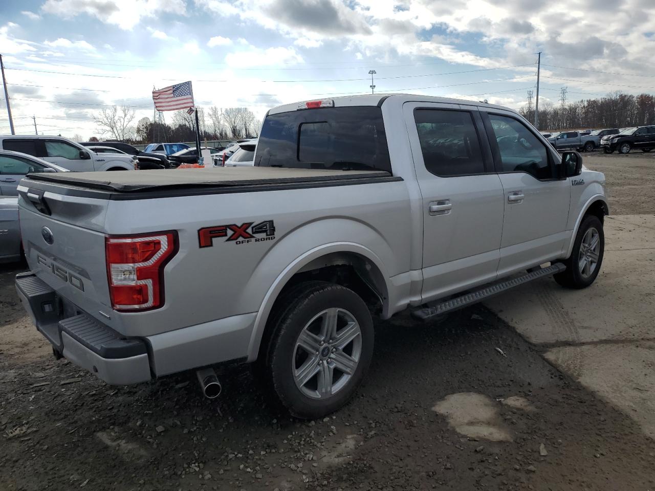 Ford F-150 Supercrew Image 9