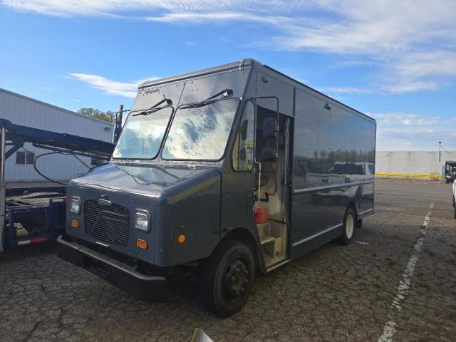  Salvage Freightliner Chassis M