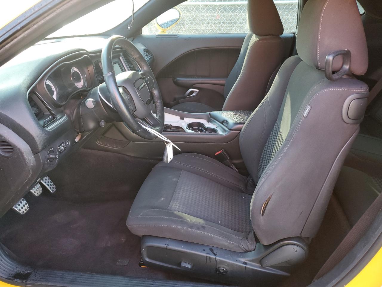 Dodge Challenger R/t Image 4