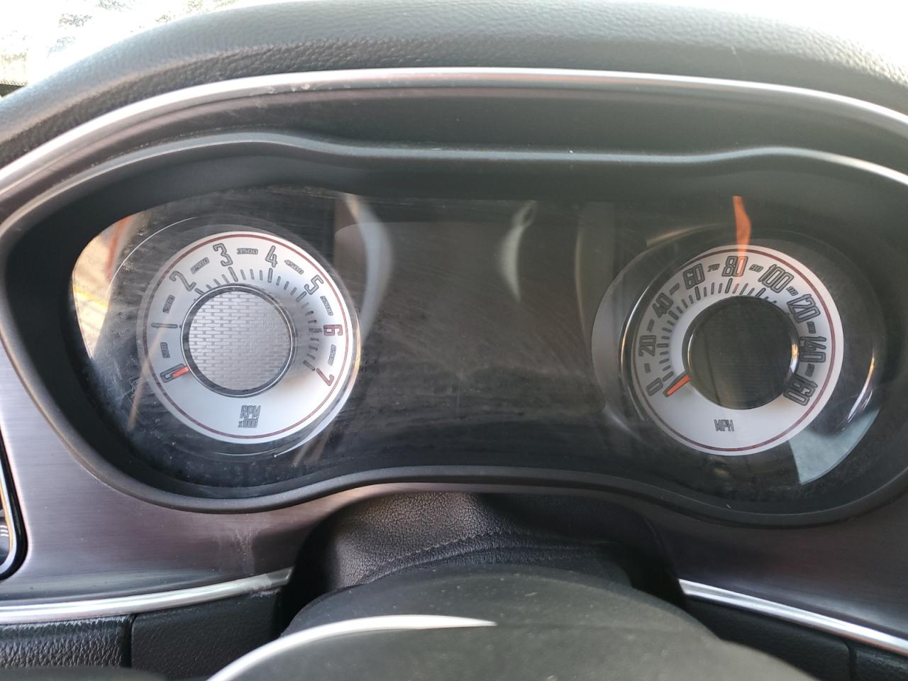 Dodge Challenger R/t Image 5