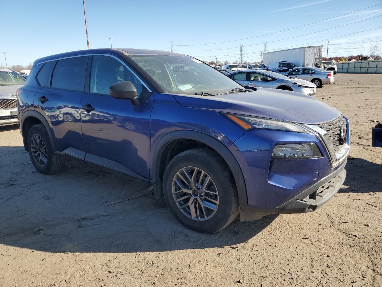 Nissan Rogue S Image 3