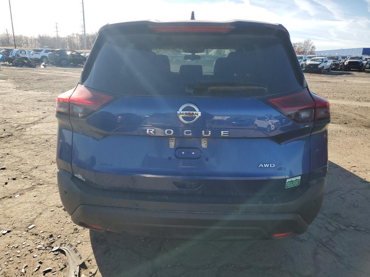 Nissan Rogue S Image 4
