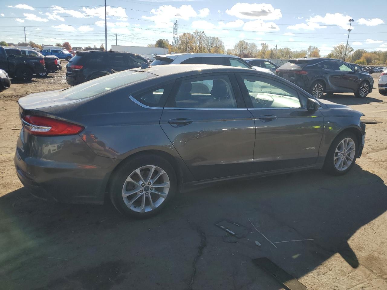 Ford Fusion Se Image 2