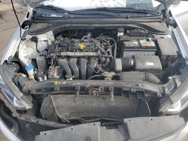 Hyundai ELANTRA Sel Image 12